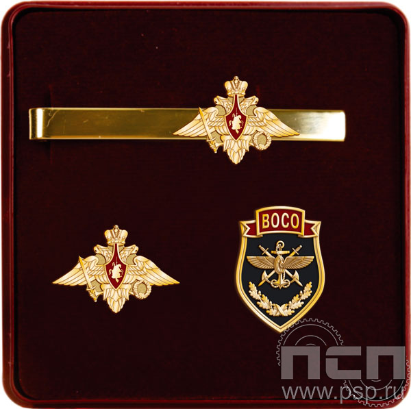 9.6. Комплект наградной с заколкой для галстука, значком и нагрудным знаком "155 лет Служба военных сообщений"