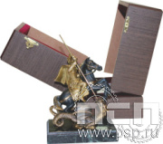 7.1.234.1 Статуэтка Георгий Победоносец в футляре 