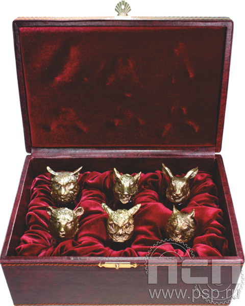 4.12.17. Набор рюмок Русская охота (6 штук) "230 лет Государственной фельдъегерской службы РФ"