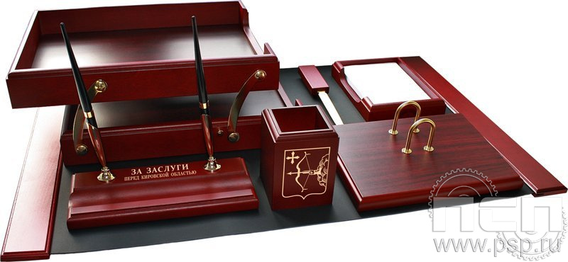 1.5.2. Настольный набор из дерева Novel (7 предметов)