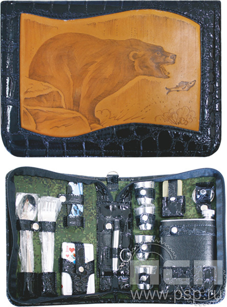 27.3.104. Набор "Дорожный" (4 персоны) с картиной "230 лет Государственной фельдъегерской службы РФ"